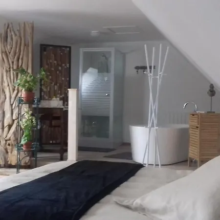 La Martre Bed & Breakfast