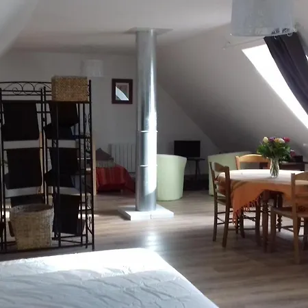 La Martre Bed & Breakfast 3*