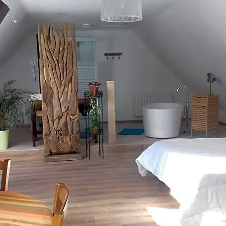 La Martre Bed & Breakfast 3*