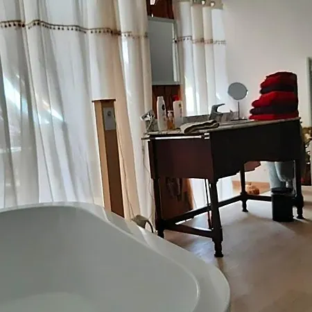 Bed & Breakfast La Martre 3*
